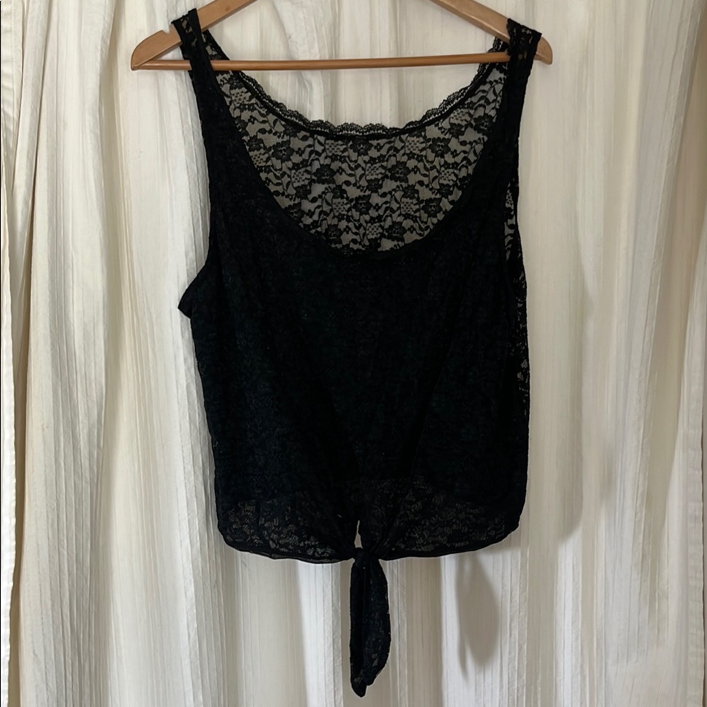 Elegant Black Lace Crop Top